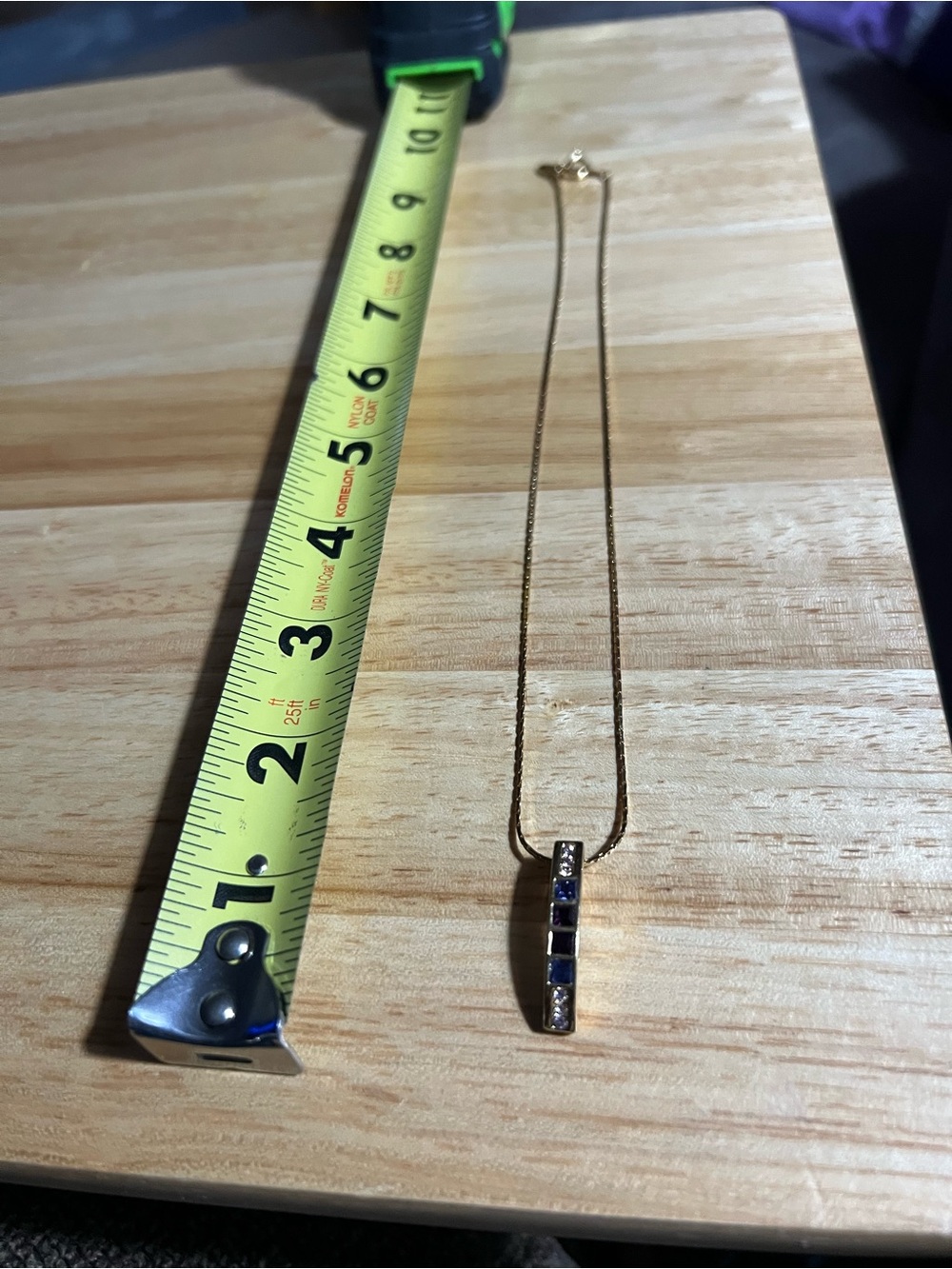 vintage Lia Sophia necklace features a sleek N208